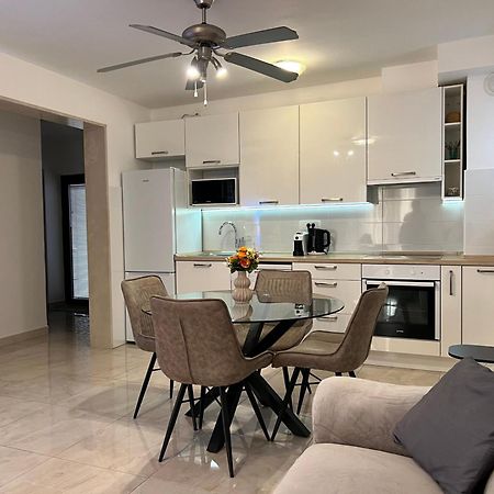 Apartmani Ivelic Supetar Εξωτερικό φωτογραφία
