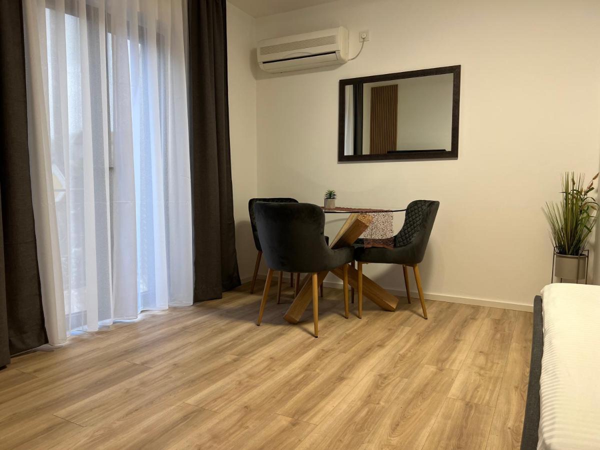 Apartmani Ivelic Supetar Εξωτερικό φωτογραφία